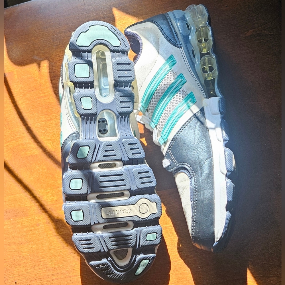 Size 9.5 Leather Adidas White & Blue
